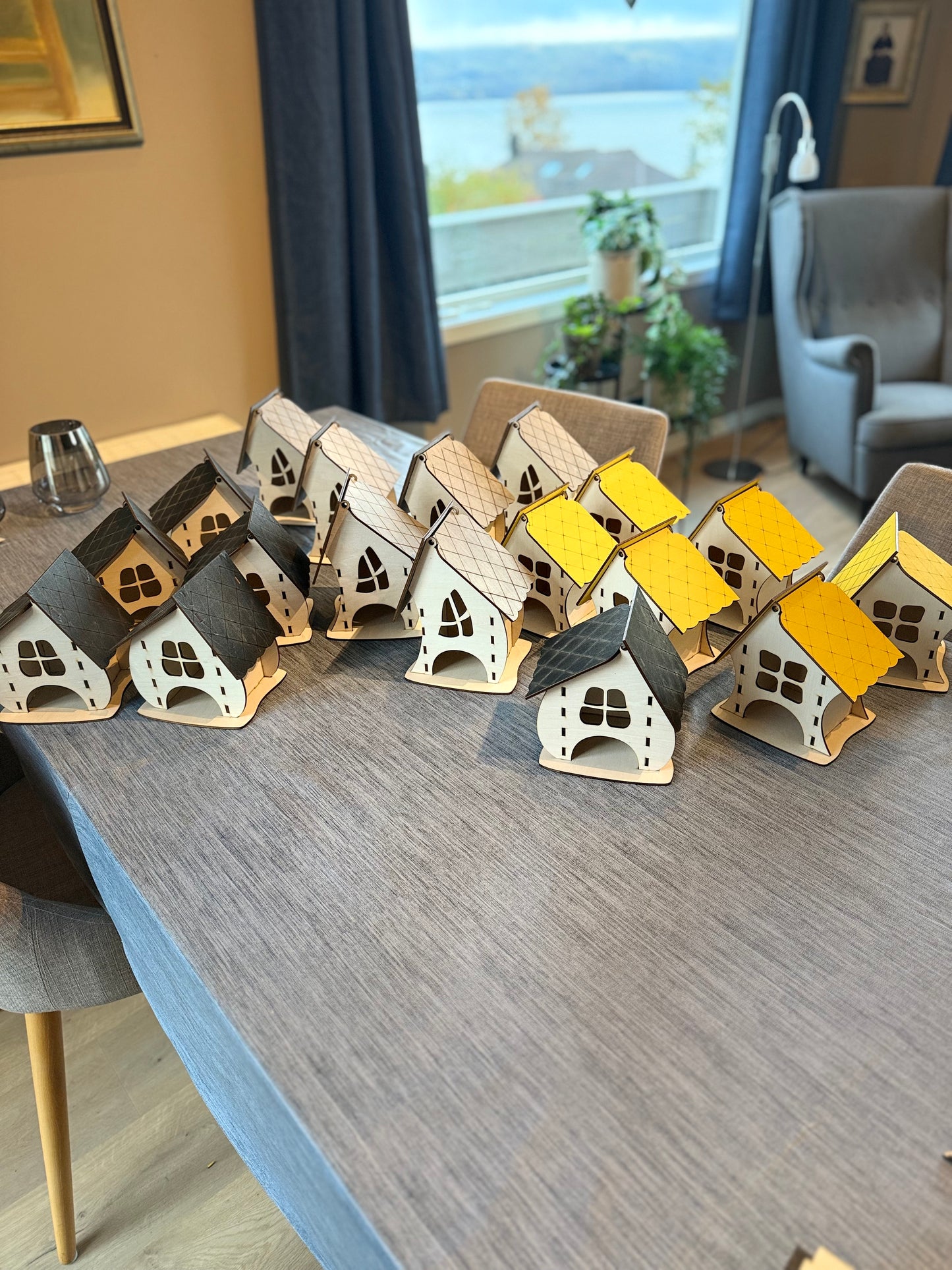 Wonky Houses – three crooked little houses in plywood (set of 3)