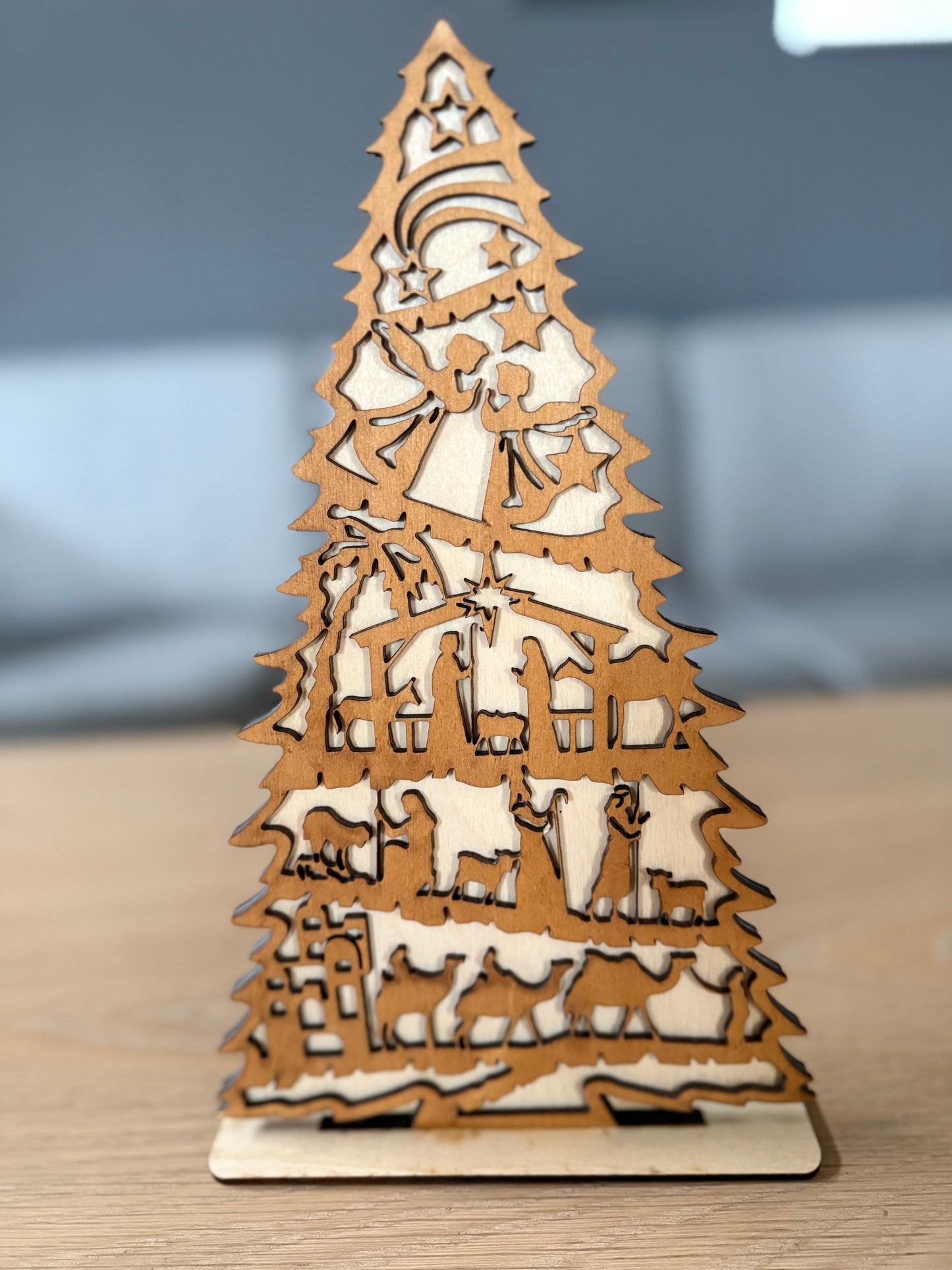 Wooden Christmas tree – with biblical motifs (28 cm) Wooden Christmas tree with biblical motifs
