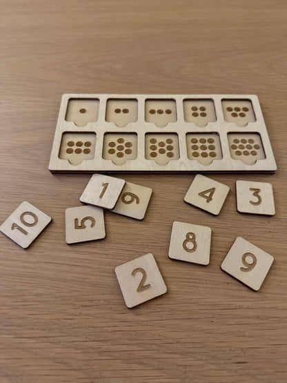 Wooden Number and Dice Game – Montessori-Inspired Learning Game (9.5×19.5 cm)