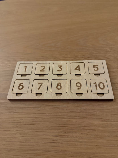 Wooden Number and Dice Game – Montessori-Inspired Learning Game (9.5×19.5 cm)