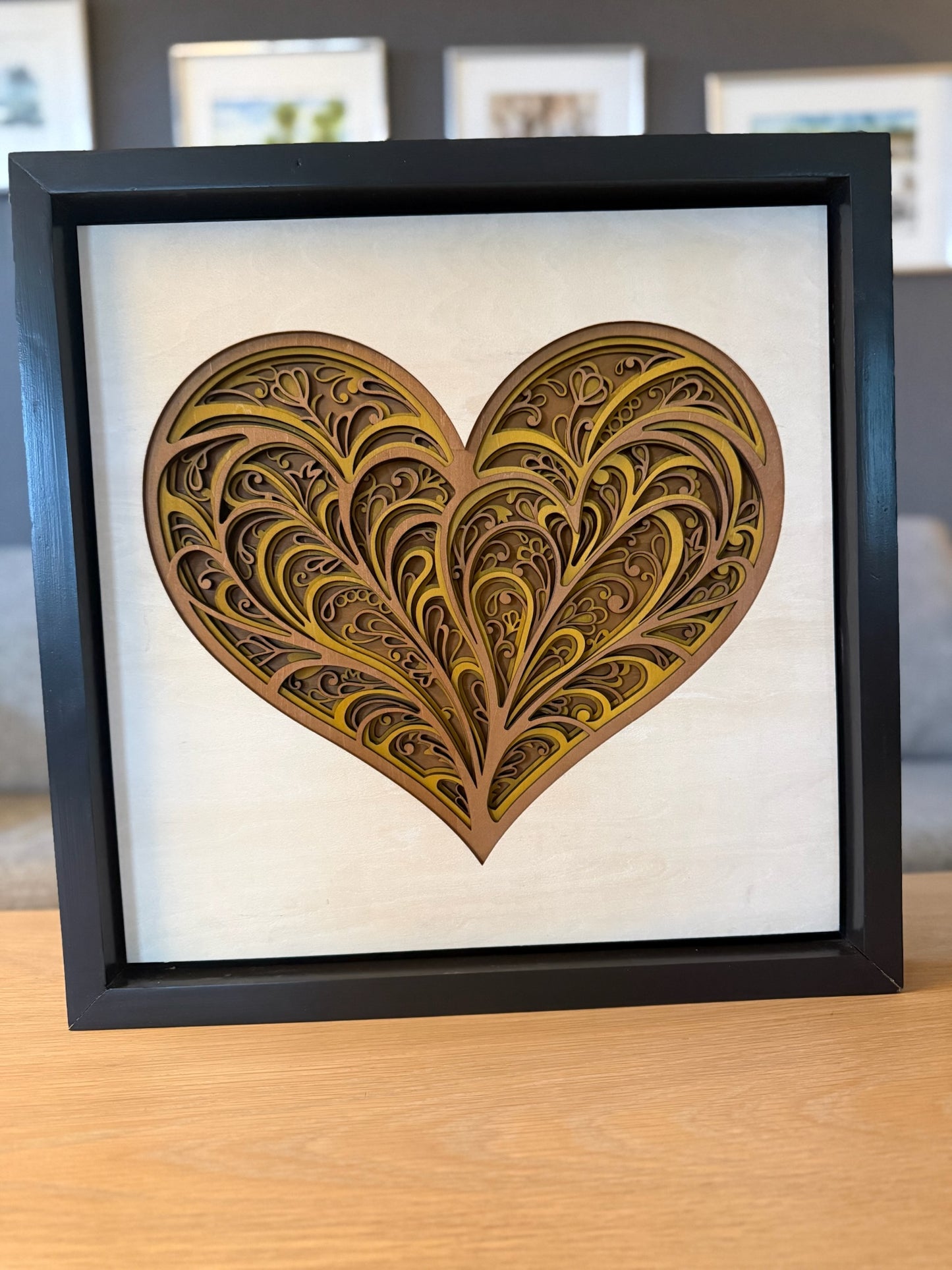 Mandala med hjerte og blomsterform (45x45 cm)
