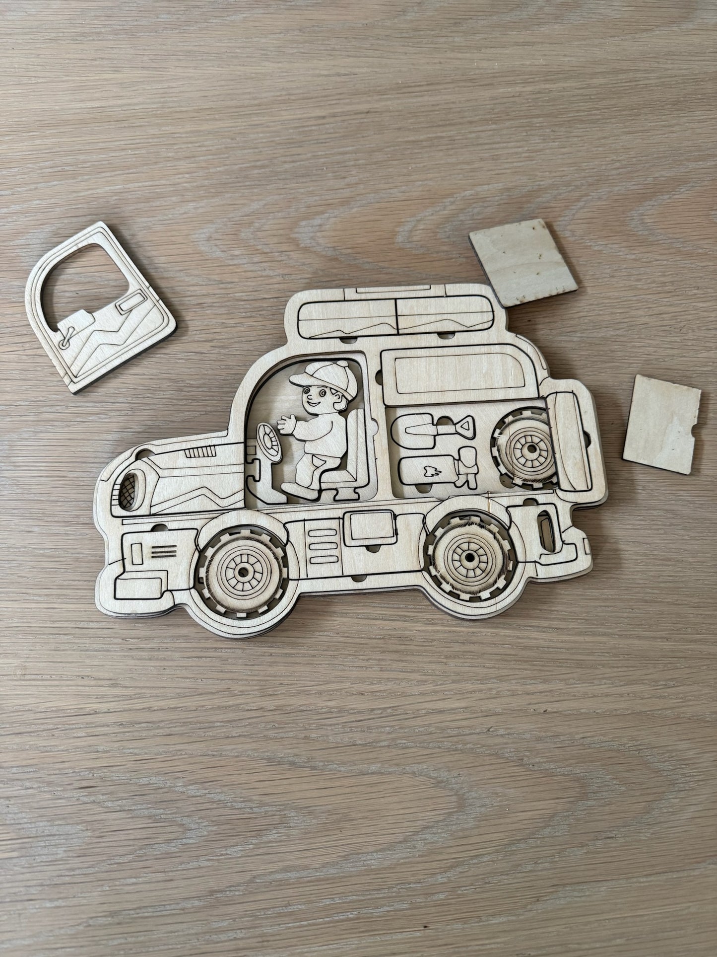 Safaribil – Montessori-inspirert aktivitetsspill i tre