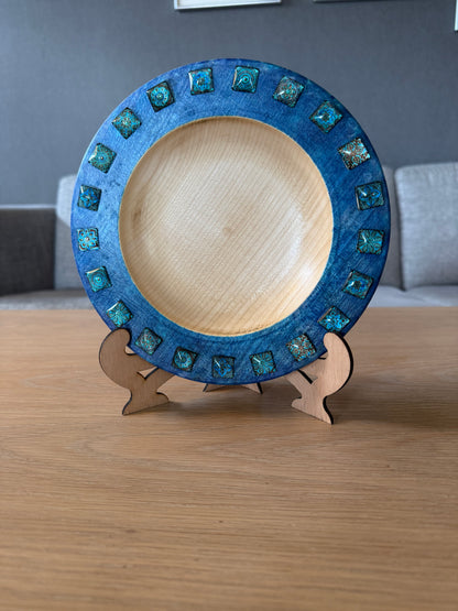 Dreid fat i sycamore med glassfliser og Royal Blue kant – 21,5 cm